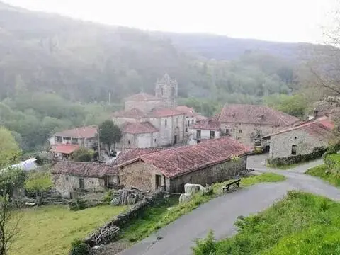 Casa rústica en San Miguel de Luena