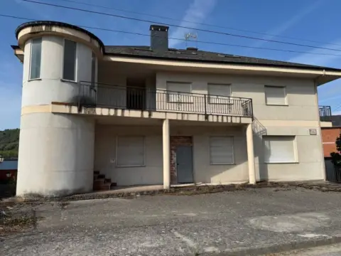 Casa en calle Guindaledo Urba 1