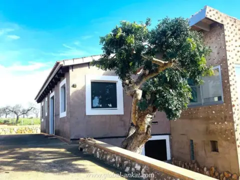 Casa rústica en Barca Trencada