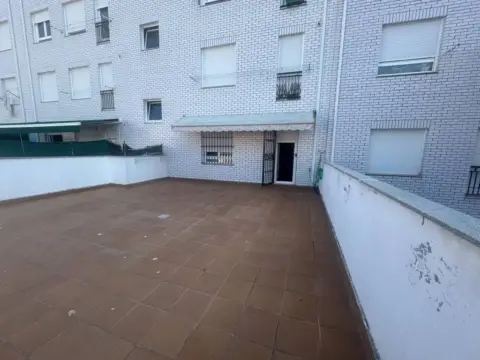 Piso en Avenida de la Cemba