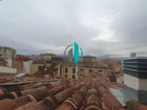 Dúplex en calle de Bretón de los Herreros