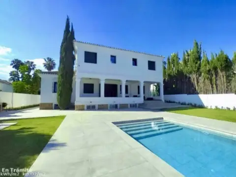 Casa en Los Naranjos-Las Brisas