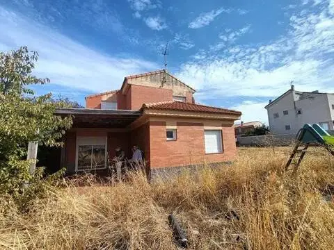 Chalet en calle Haza de la Peña