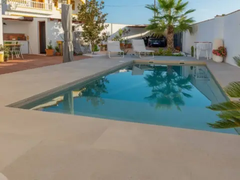 Casa en Llanos de los Olleres