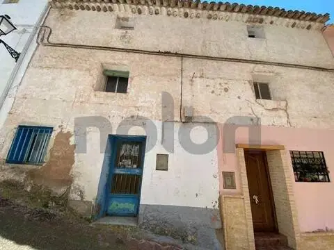 Casa adosada en Tierga