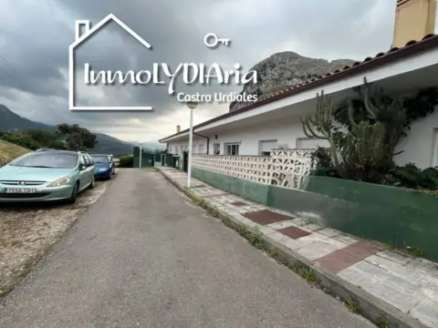 Chalet en calle Barrio Sonabia, 71