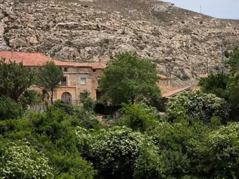 Casa rústica en Alpeñés