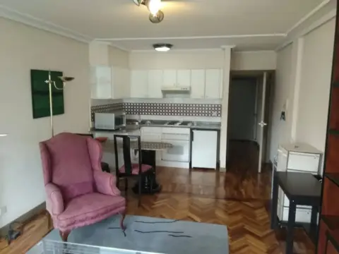 Piso en calle de Cimadevilla