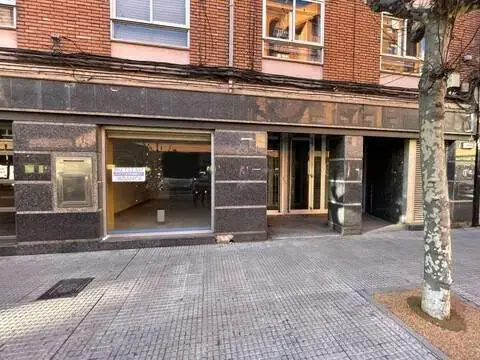Local comercial en calle del Pendón de Baeza