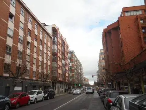 Local comercial en calle del Pendón de Baeza