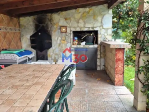 Chalet en Bayas