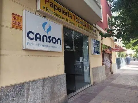 Local comercial en La Fama