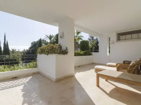 Piso en Ojén
