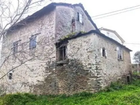 Casa en Navia