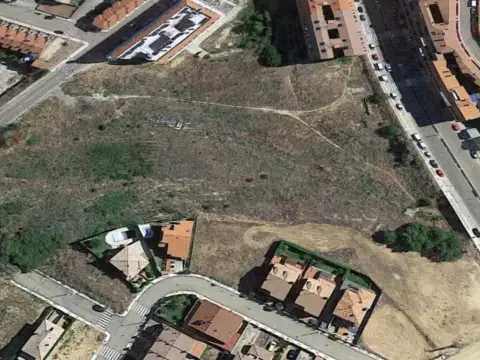 Terreno en Avenida de Luis Morán