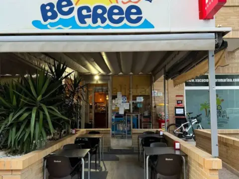 Local comercial en calle Maria Zambrano
