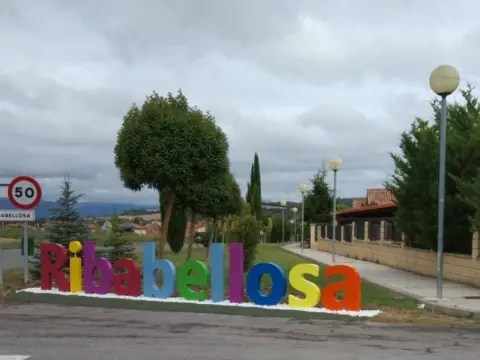 Casa adosada en Ribera Baja - Erriberabeitia