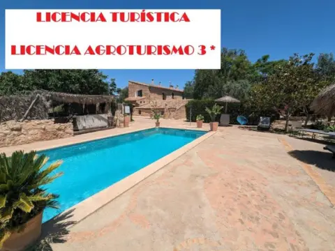 Edificio en Cala Ferrera