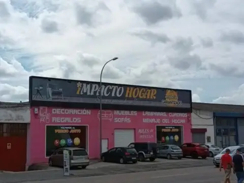 Nave industrial en Plasencia