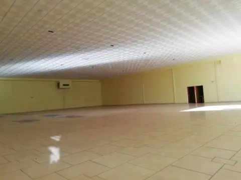 Nave industrial en Plasencia