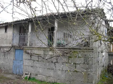 Casa en As Pegas (Sandiás)