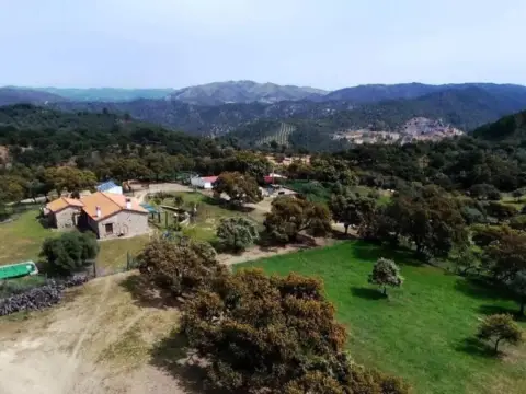 Casa rústica en La Nava