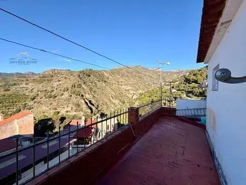Casa en calle de la Carretera