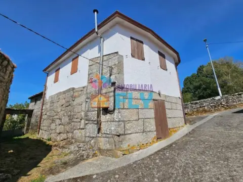 Casa en Nogueira de Ramuín
