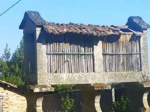 Casa rústica en A Chouzana (Vilamarín)