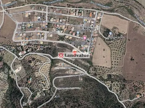 Terreno en calle Sierra del Paraiso