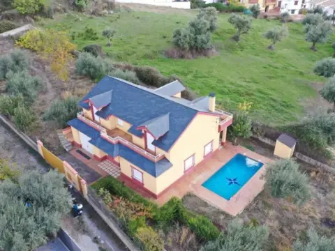 Casa en Güéjar Sierra