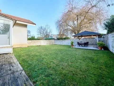 Casa adosada en Mendizorrotza