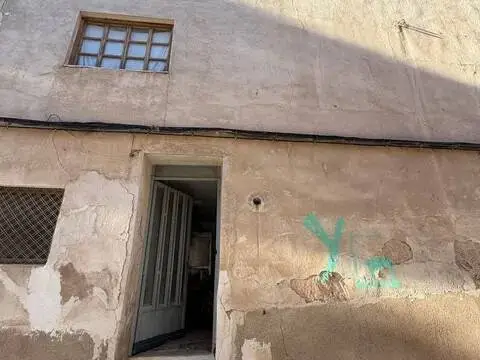 Casa adosada en calle del Castillo