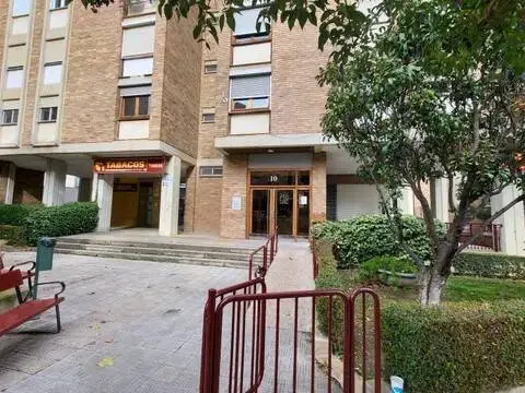 Piso en calle de Luis Buñuel