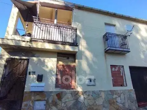 Chalet en Iriépal-Taracena-Usanos-Valdenoches