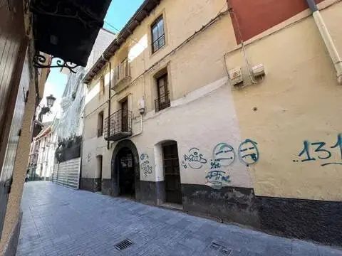 Casa adosada en calle de Gil Berges