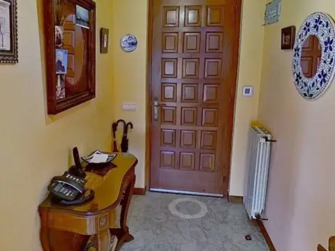 Chalet en Pumarín-Teatinos