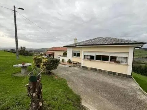 Casa rústica en Polanco