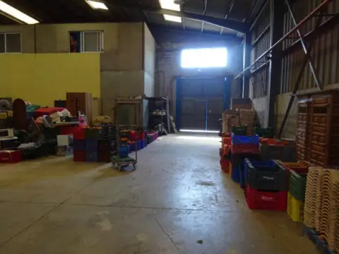 Nave industrial en Les Alqueries - Alquerías del Niño Perdido