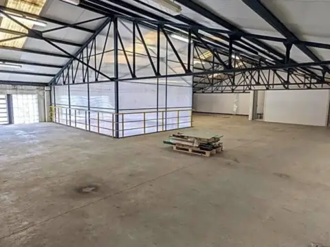 Nave industrial en Peñacastillo-Nueva Montaña