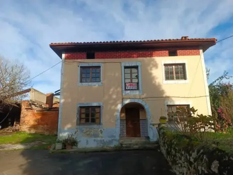 Casa rústica en calle Barrio Bricia, nº 110
