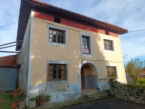 Casa rústica en calle Barrio Bricia, nº 110
