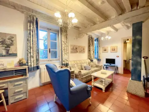 Casa pareada en Miraflores de la Sierra