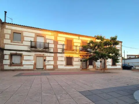 Casa pareada en Malpica de Tajo