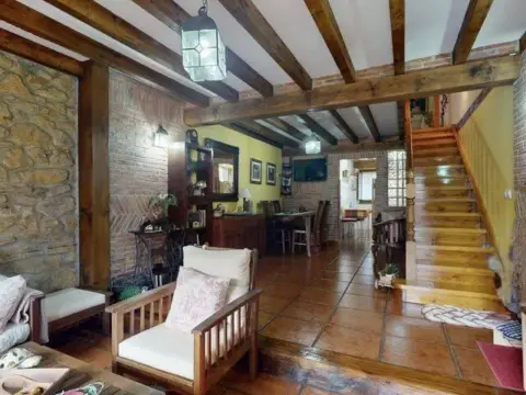 Casa en Birruezas