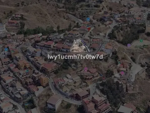 Terreno en calle del Clarinete