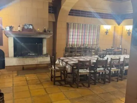 Local comercial en calle de Somosierra