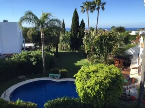 Casa adosada en Nagüeles Alto