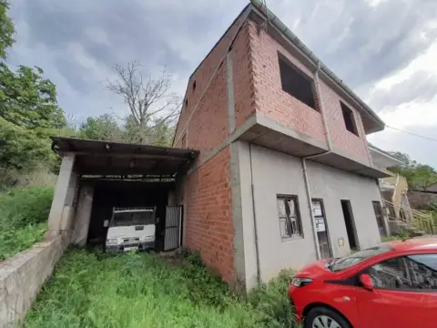 Casa en Santalla