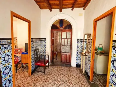 Casa rústica en Avenida del Puente